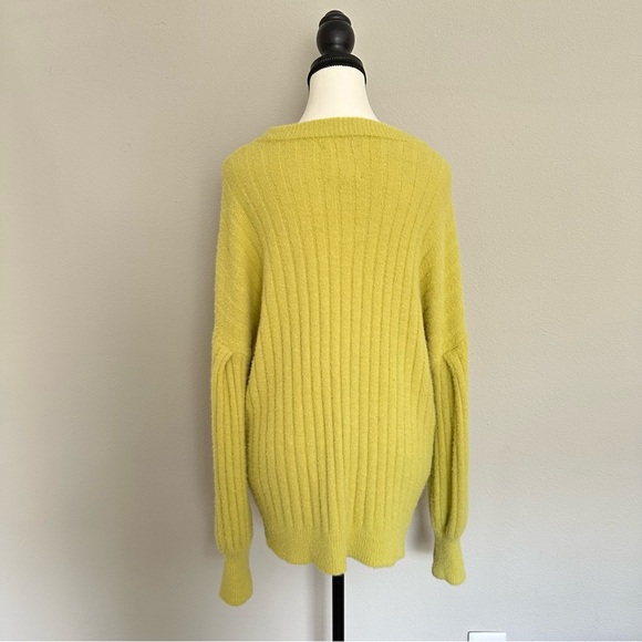 *AERIE* Super Soft Oversized Yellow Pullover XS - Picture 6 of 7